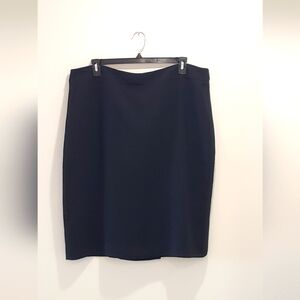 Plus Size Basic Pencil Skirt
